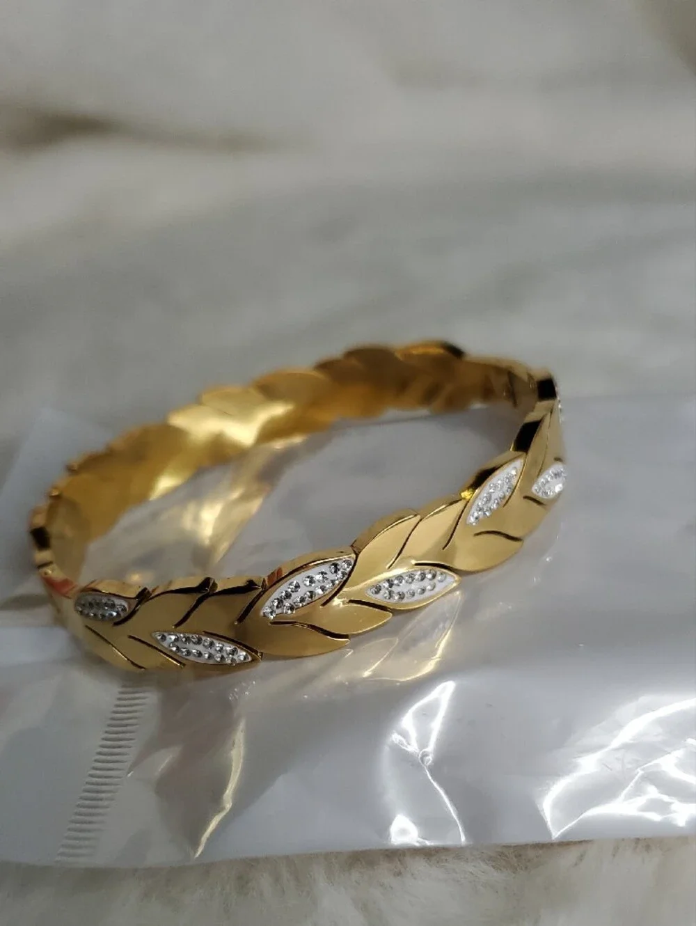 Fashion Jewelry Gold Leaf Crystal Accent Bracelet
